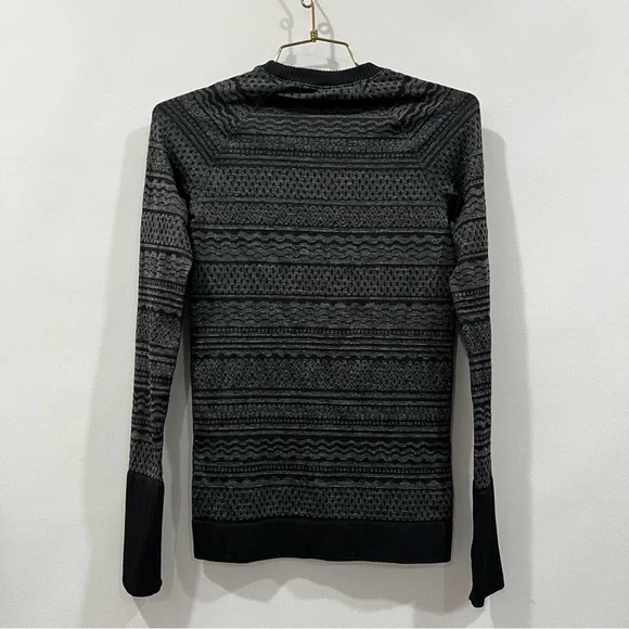 Lululemon Rest Less Pullover size 6 Black/ White (Third Release) Long Sleeve - Picture 4 of 13